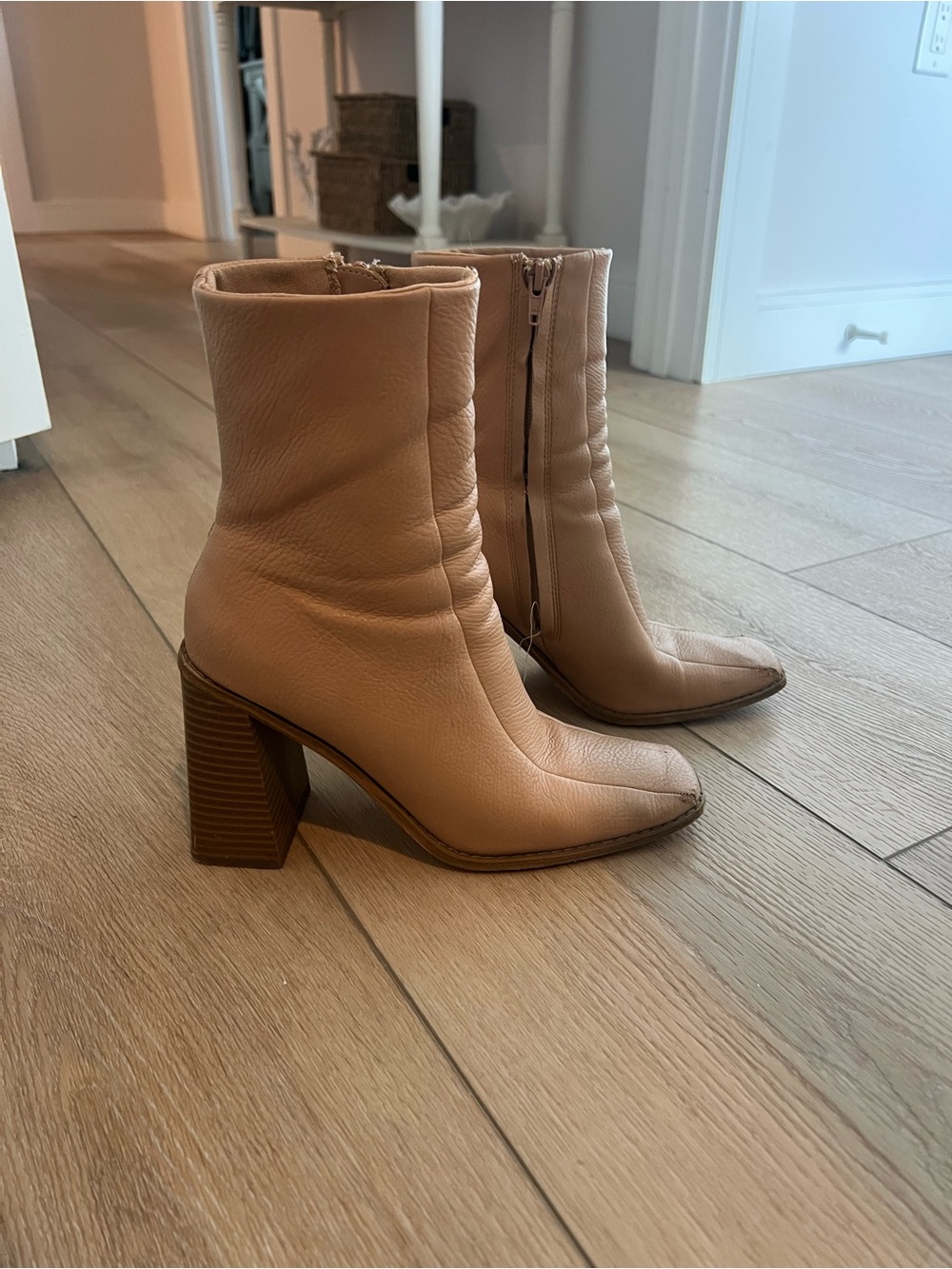 Steve Madden Nude/Tan Leather Mid-Calf Block Heel Boots